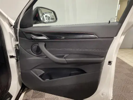 BMW X1 F48 LCI - voiture d'occasion - Photo 20