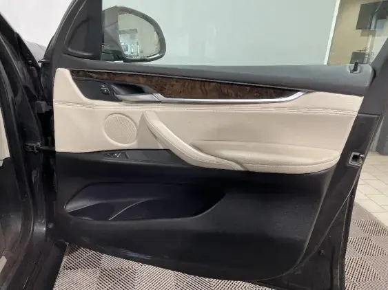 BMW X5 F15 - voiture d'occasion - Photo 19