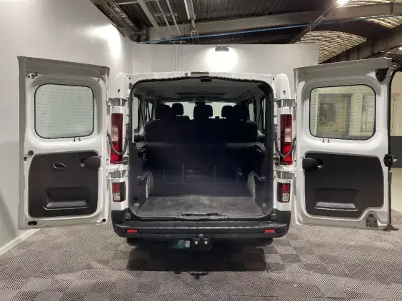 RENAULT TRAFIC III - voiture d'occasion - Photo 16
