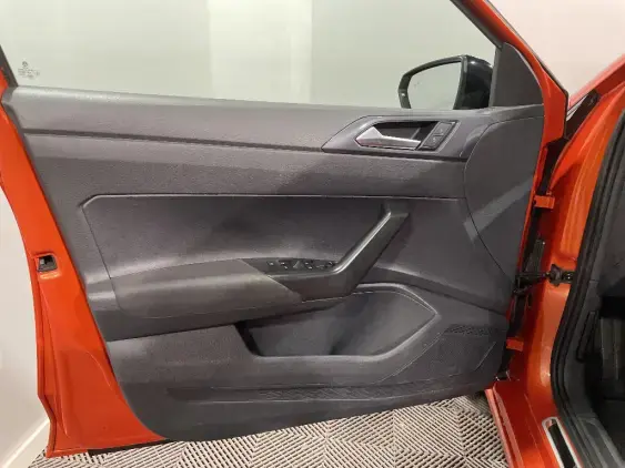 VOLKSWAGEN POLO VI - voiture d'occasion - Photo 19