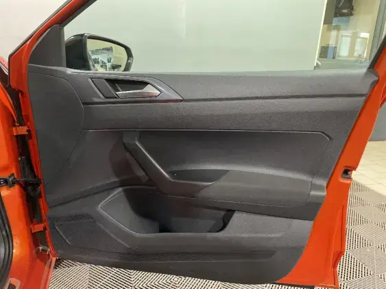 VOLKSWAGEN POLO VI - voiture d'occasion - Photo 20