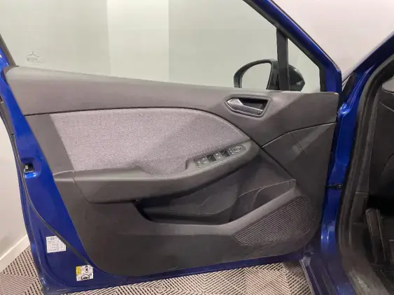 RENAULT CLIO V - voiture d'occasion - Photo 19