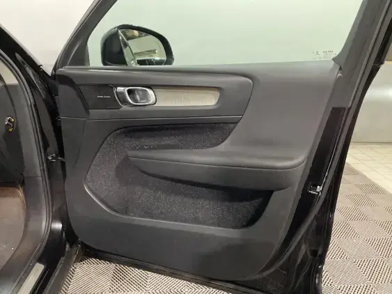 VOLVO XC40 - voiture d'occasion - Photo 20