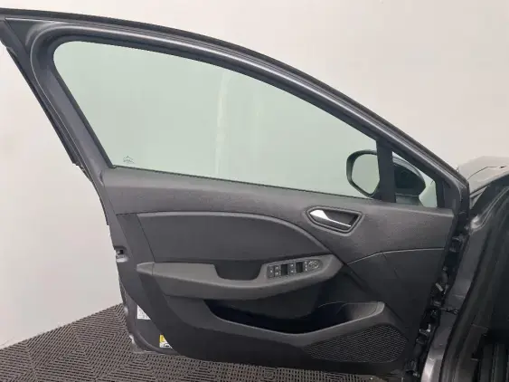 RENAULT CLIO V - voiture d'occasion - Photo 19