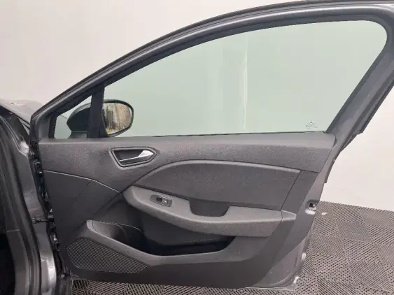 RENAULT CLIO V - voiture d'occasion - Photo 20