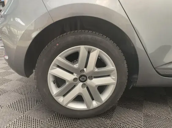 RENAULT CLIO V - voiture d'occasion - Photo 25