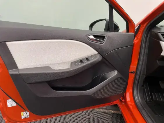 RENAULT CLIO V - voiture d'occasion - Photo 19