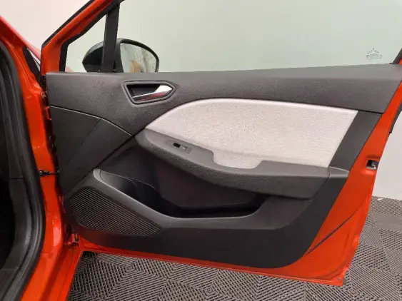 RENAULT CLIO V - voiture d'occasion - Photo 20