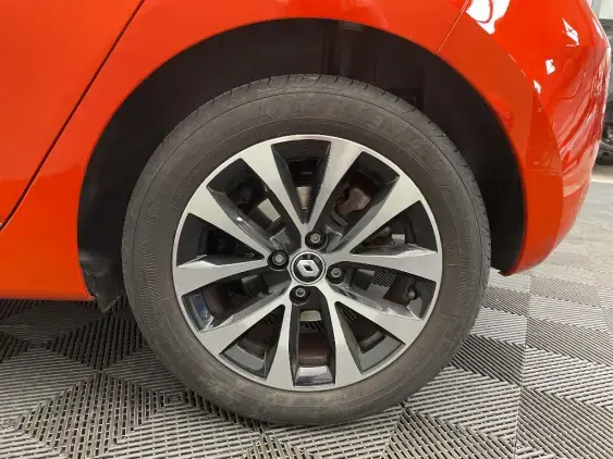 RENAULT CLIO V - voiture d'occasion - Photo 24