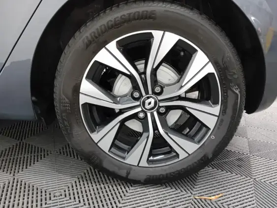 RENAULT CLIO V - voiture d'occasion - Photo 23