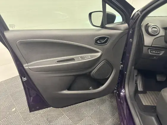 RENAULT ZOE - voiture d'occasion - Photo 19