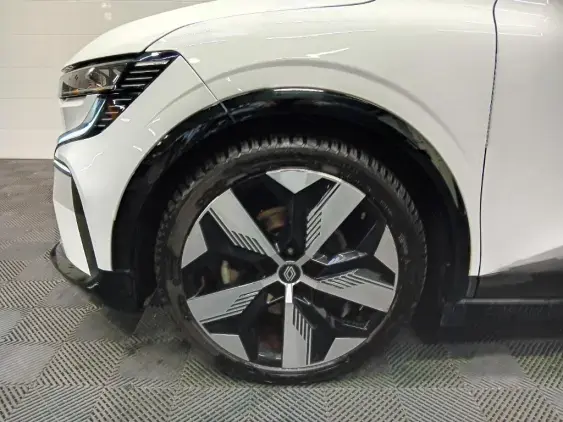 RENAULT MEGANE V - voiture d'occasion - Photo 22