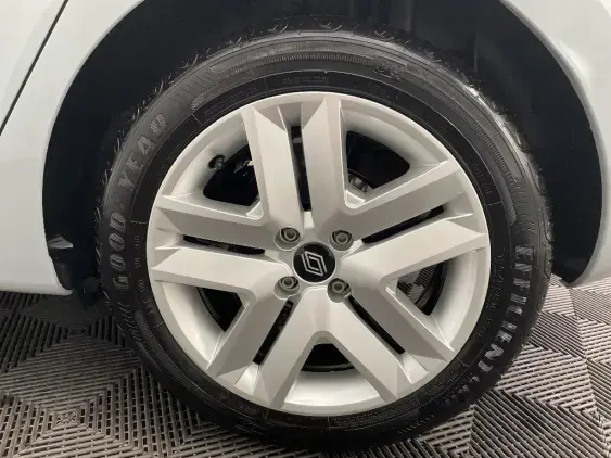 RENAULT CLIO V - voiture d'occasion - Photo 24