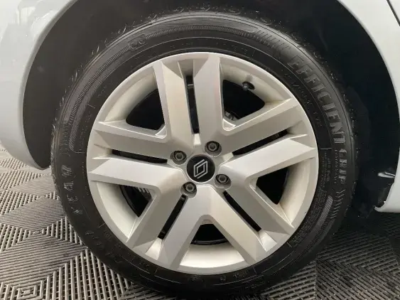 RENAULT CLIO V - voiture d'occasion - Photo 25