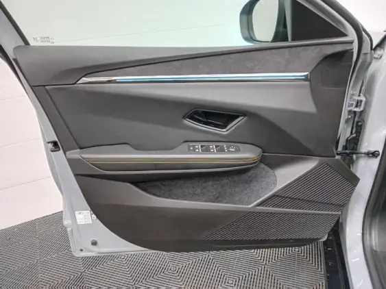 RENAULT MEGANE V - voiture d'occasion - Photo 19