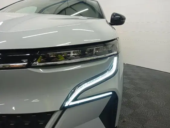 RENAULT MEGANE V - voiture d'occasion - Photo 22