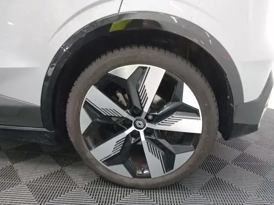 RENAULT MEGANE V - voiture d'occasion - Photo 24