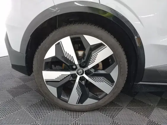 RENAULT MEGANE V - voiture d'occasion - Photo 25