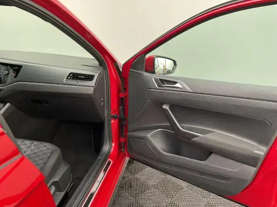 VOLKSWAGEN POLO VI - voiture d'occasion - Photo 20