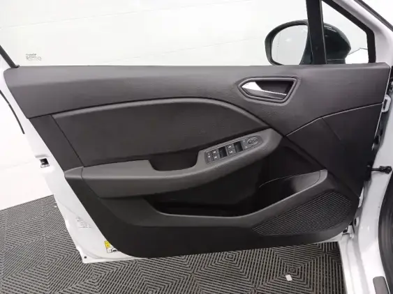 RENAULT CLIO V - voiture d'occasion - Photo 19