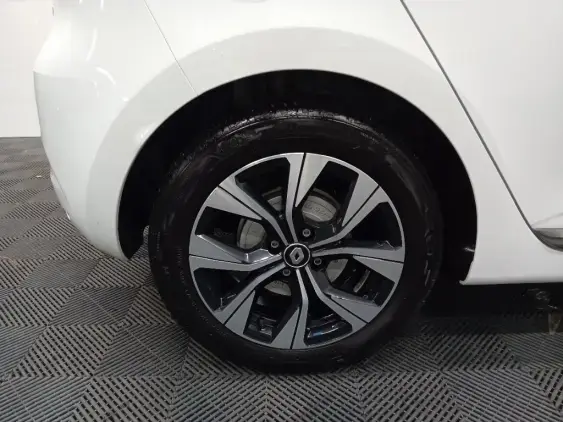 RENAULT CLIO V - voiture d'occasion - Photo 25