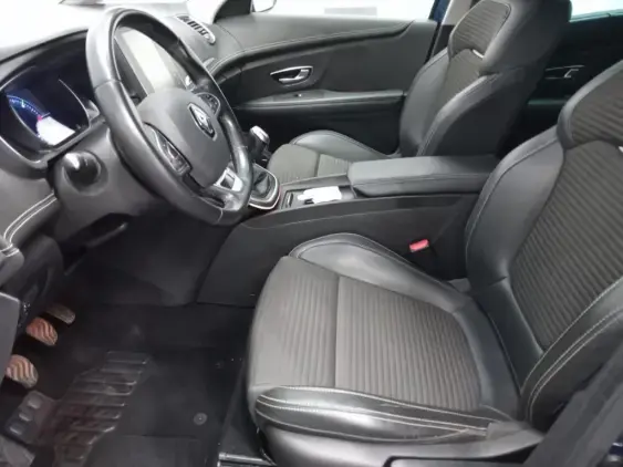 RENAULT SCENIC IV - voiture d'occasion - Photo 18