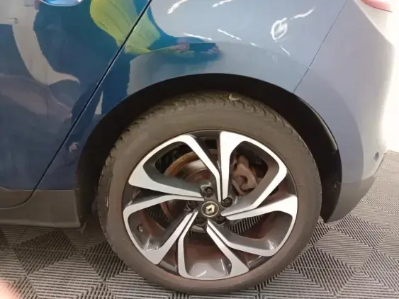 RENAULT SCENIC IV - voiture d'occasion - Photo 24