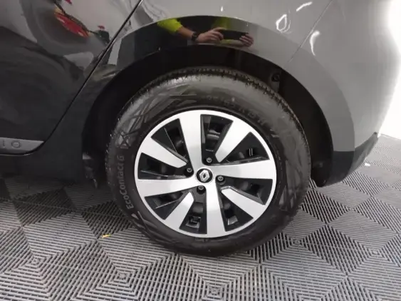 RENAULT CLIO V - voiture d'occasion - Photo 23