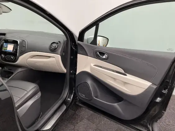 RENAULT CAPTUR - voiture d'occasion - Photo 20