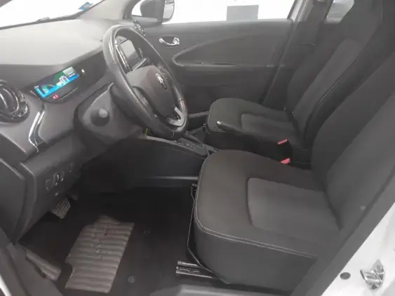 RENAULT ZOE - voiture d'occasion - Photo 18