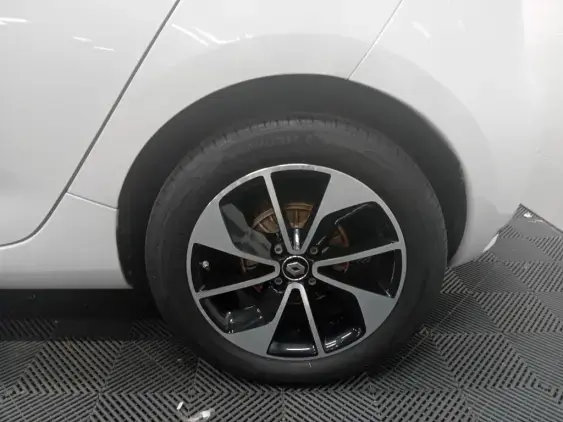 RENAULT ZOE - voiture d'occasion - Photo 24