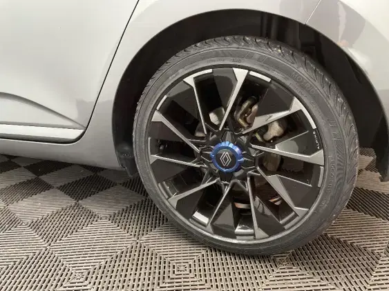 RENAULT CLIO V - voiture d'occasion - Photo 23