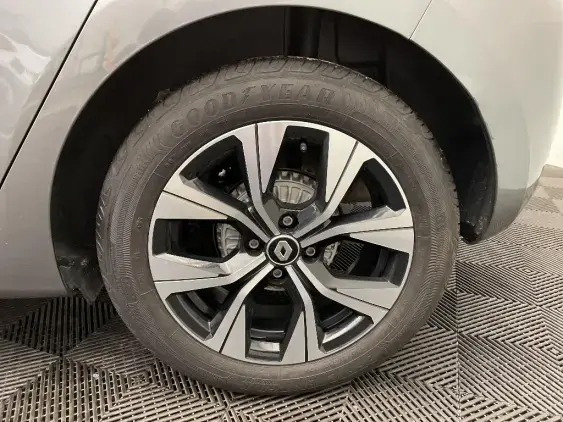 RENAULT CLIO V - voiture d'occasion - Photo 23