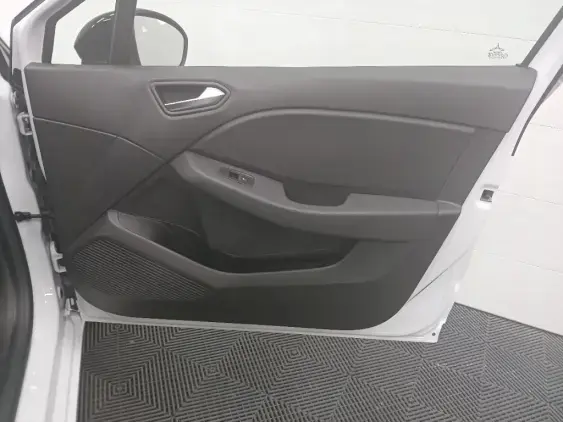 RENAULT CLIO V - voiture d'occasion - Photo 20