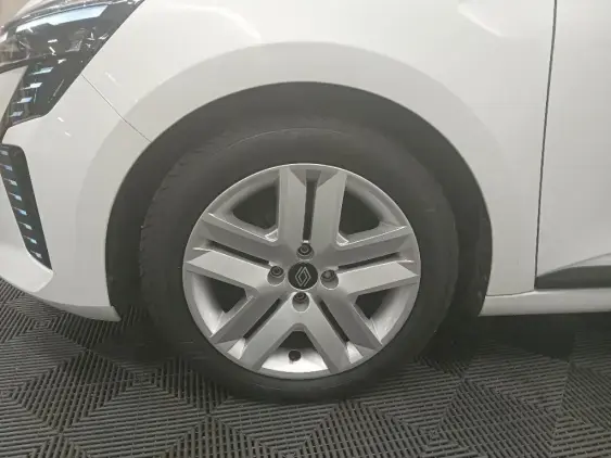 RENAULT CLIO V - voiture d'occasion - Photo 23