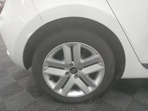 RENAULT CLIO V - voiture d'occasion - Photo 25