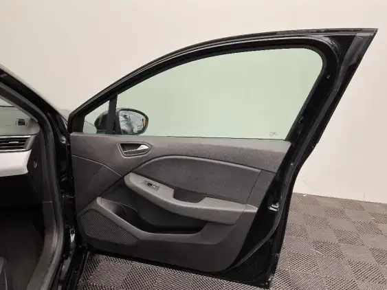 RENAULT CLIO V - voiture d'occasion - Photo 19