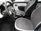 RENAULT TWINGO III - Photo 16