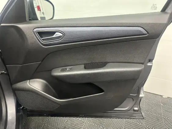 RENAULT ARKANA - voiture d'occasion - Photo 20