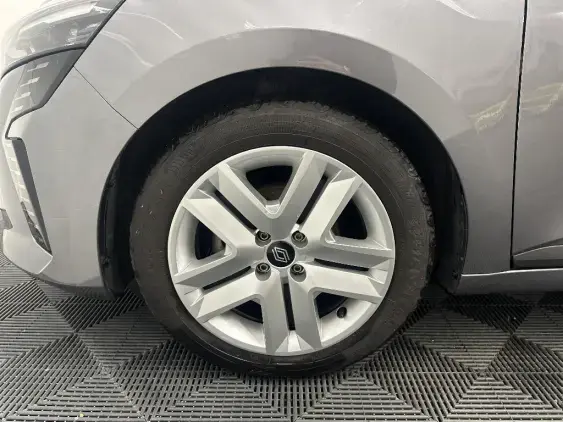 RENAULT CLIO V - voiture d'occasion - Photo 22