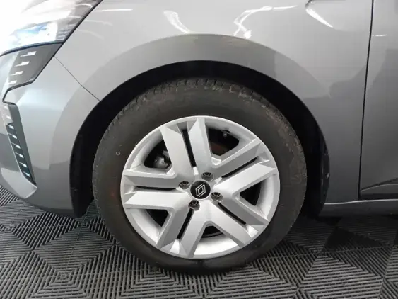 RENAULT CLIO V - voiture d'occasion - Photo 22