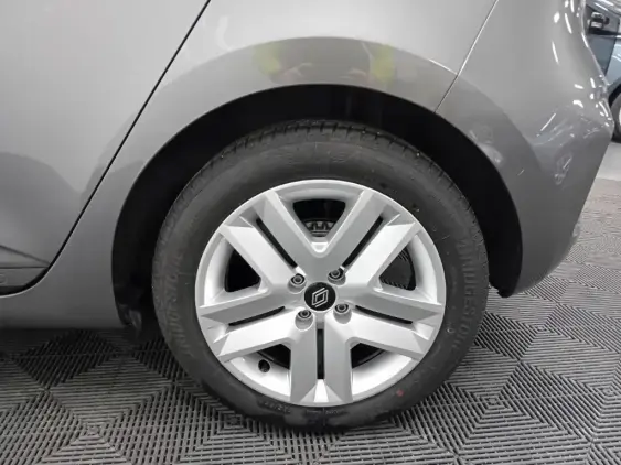 RENAULT CLIO V - voiture d'occasion - Photo 23