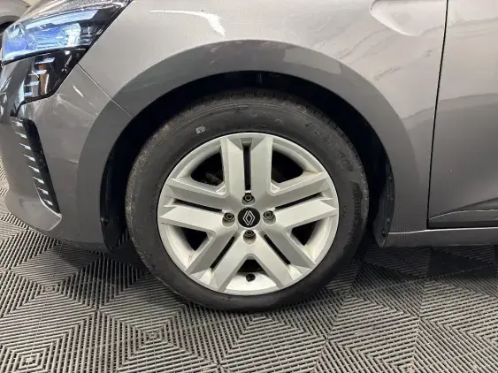 RENAULT CLIO V - voiture d'occasion - Photo 23