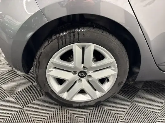 RENAULT CLIO V - voiture d'occasion - Photo 25