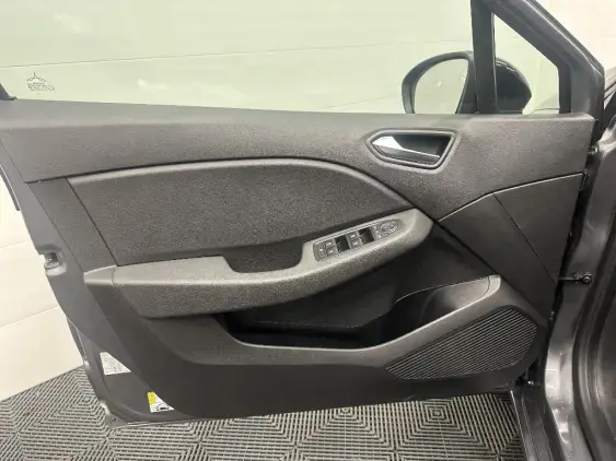 RENAULT CLIO V - voiture d'occasion - Photo 19