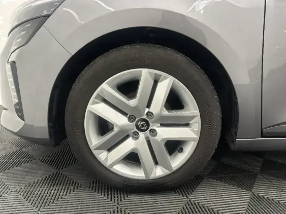 RENAULT CLIO V - voiture d'occasion - Photo 23