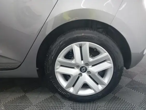 RENAULT CLIO V - voiture d'occasion - Photo 24