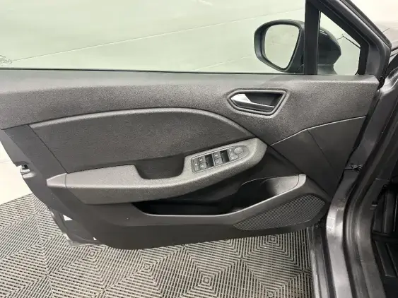 RENAULT CLIO V - voiture d'occasion - Photo 19