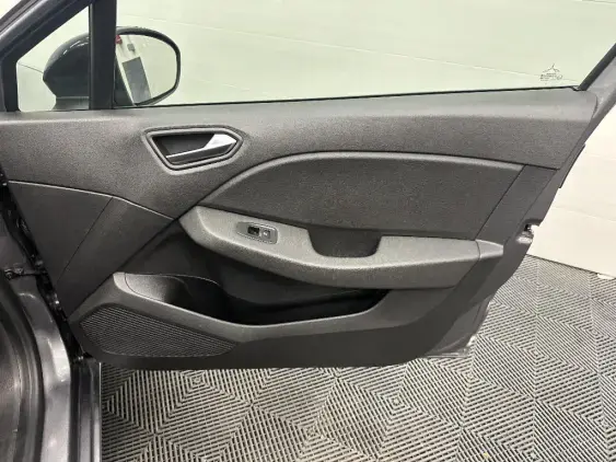 RENAULT CLIO V - voiture d'occasion - Photo 20