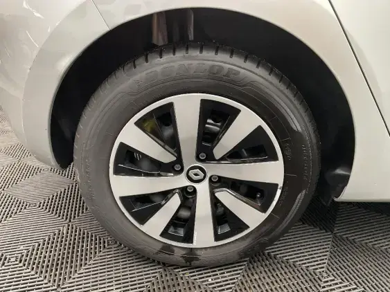 RENAULT CLIO V - voiture d'occasion - Photo 24